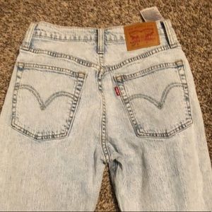 Levi’s Pant